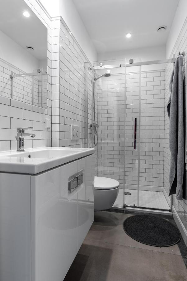Noclegi Liw Apartments Hotel Apartamenty Wegrow Ngoại thất bức ảnh